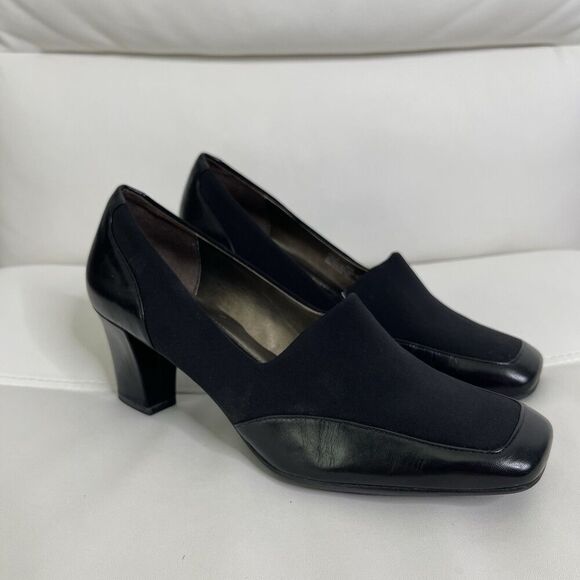 Naturalizer Heeled Loafers Pumps Sz 8.5 Black Leather Block Heels Office Classic - Picture 1 of 16